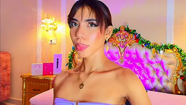 Snapshot of BellaHarpeer chatting on 12-16-25, 08:47 BellaHarpeer online show from 12-16-25, 08:47