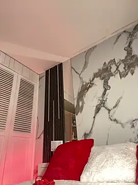 BellaHarpeer online show from 04-20-26, 07:15