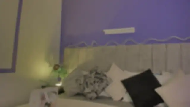 Aura sun online show from 03-26-26, 12:22