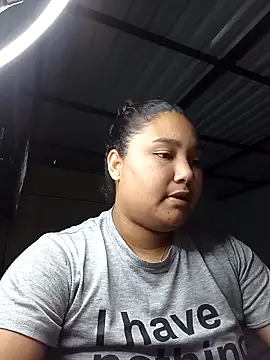 Snapshot of VaneandRossy chatting on 02-20-26, 03:34 VaneandRossy online show from 02-20-26, 03:34