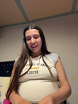 Snapshot of Alix_Rousses21 chatting on 01-06-26, 05:33 Alix Rousses21 online show from 01-06-26, 05:33