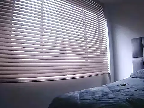 Snapshot of Fernanda_andrew chatting on 04-27-26, 03:21 Fernanda andrew online show from 04-27-26, 03:21
