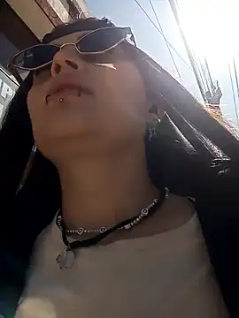 Snapshot of Fog_hot chatting on 12-15-25, 03:16 Fog hot online show from 12-15-25, 03:16