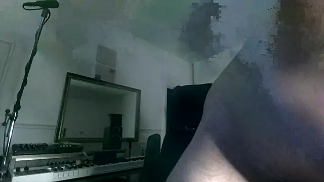Snapshot of slavinicum chatting on 05-27-26, 12:18 slavinicum online show from 05-27-26, 12:18