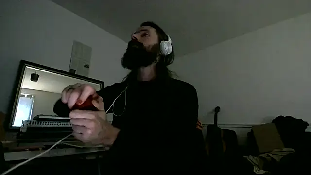Snapshot of slavinicum chatting on 07-16-26, 05:57 slavinicum online show from 07-16-26, 05:57