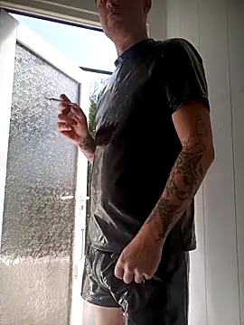 Snapshot of jefflatex45 chatting on 04-28-26, 10:20 jefflatex45 online show from 04-28-26, 10:20