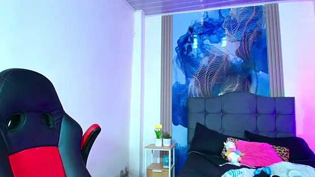 Valentina and sneider  online show from 04-21-26, 02:51