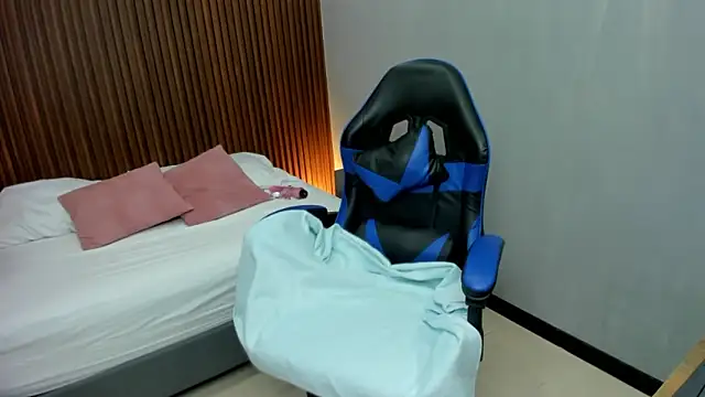 madison saenzz online show from 02-18-26, 12:34