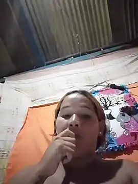 Snapshot of daniela_fox1 chatting on 01-15-26, 12:37 daniela fox1 online show from 01-15-26, 12:37