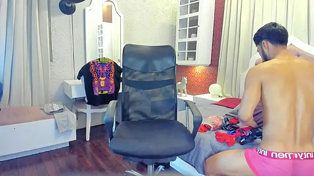 Snapshot of logan_mercer chatting on 12-14-25, 03:12 logan mercer online show from 12-14-25, 03:12