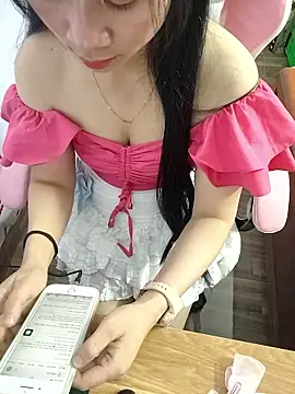 Snapshot of _MyNa_ chatting on 01-08-26, 04:09 MyNa online show from 01-08-26, 04:09