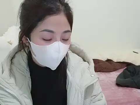 Mimy18 online show from 12-22-25, 03:58