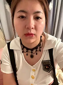 Snapshot of bibi347127 chatting on 01-14-26, 01:11 bibi347127 online show from 01-14-26, 01:11