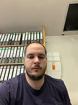 GeilerFinn95 online show from 04-17-26, 02:20