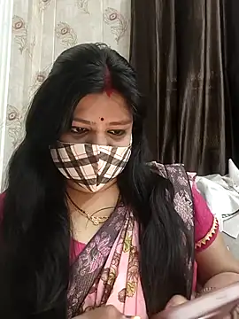 Snapshot of desiriya14 chatting on 01-19-26, 09:24 desiriya14 online show from 01-19-26, 09:24