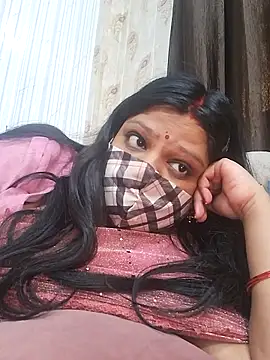 Snapshot of desiriya14 chatting on 02-11-26, 09:47 desiriya14 online show from 02-11-26, 09:47