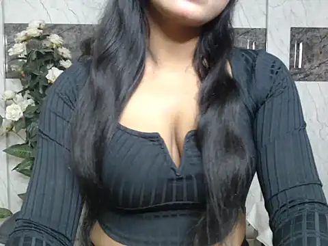 Lola Bebe online show from 03-12-26, 05:24