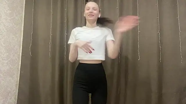 Cleonoth2o online show from 04-09-26, 06:13