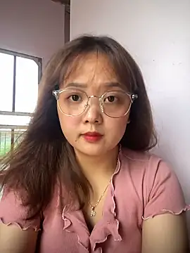 Snapshot of Samsam-006 chatting on 04-04-26, 10:24 Samsam-006 online show from 04-04-26, 10:24
