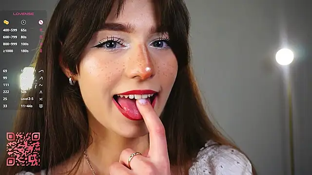 Snapshot of Lanenger chatting on 02-07-26, 08:45 Lanenger online show from 02-07-26, 08:45