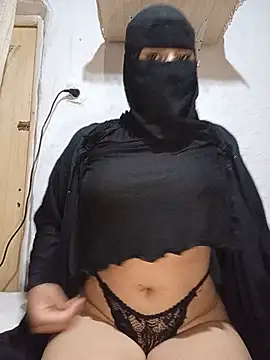 Snapshot of -Batta- chatting on 06-30-26, 10:55 -Batta- online show from 06-30-26, 10:55