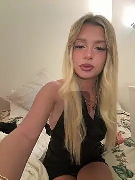 Snapshot of lilavv chatting on 02-26-26, 07:46 lilavv online show from 02-26-26, 07:46