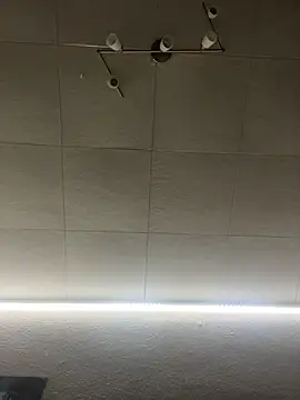 Snapshot of OnlyTyroone chatting on 12-04-25, 04:05 OnlyTyroone online show from 12-04-25, 04:05