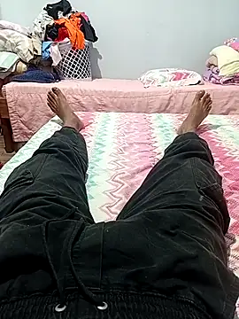 Snapshot of Luizc349 chatting on 12-16-25, 02:55 Luizc349 online show from 12-16-25, 02:55