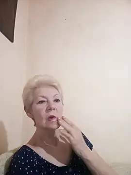 Calypso-Loove online show from 04-13-26, 03:17