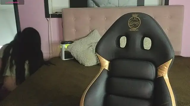 Snapshot of Sara_valderrama_ chatting on 05-15-26, 12:45 Sara valderrama online show from 05-15-26, 12:45