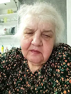 HapinessLovee online show from 04-09-26, 10:42