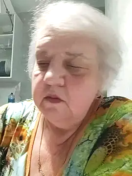 HapinessLovee online show from 04-17-26, 08:34