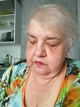 HapinessLovee online show from 05-28-26, 06:43