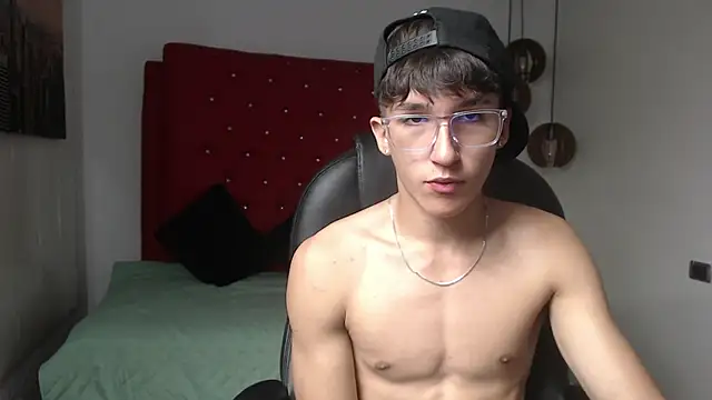 Snapshot of jeremy_job chatting on 12-16-25, 12:21 jeremy job online show from 12-16-25, 12:21