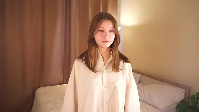 Snapshot of IrenaZeiler chatting on 12-16-25, 06:07 IrenaZeiler online show from 12-16-25, 06:07