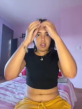 Snapshot of _Laurentt_ chatting on 02-12-26, 11:16 Laurentt online show from 02-12-26, 11:16