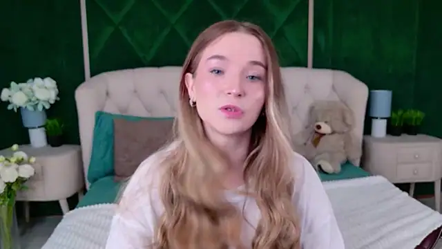 Lina Sinerz online show from 06-01-26, 03:36