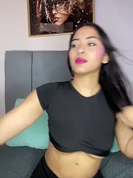 Snapshot of ravenna_em chatting on 12-14-25, 03:50 ravenna em online show from 12-14-25, 03:50