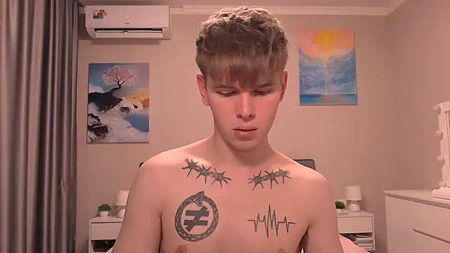 Snapshot of Fredd_Xanders chatting on 12-16-25, 06:46 Fredd Xanders online show from 12-16-25, 06:46