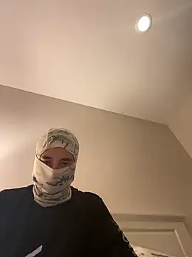 phantom898983 online show from 04-13-26, 08:20