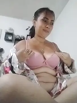 Snapshot of 0lucer0 chatting on 03-24-26, 11:04 0lucer0 online show from 03-24-26, 11:04