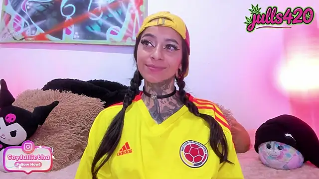 Julls420  online show from 07-04-26, 02:40