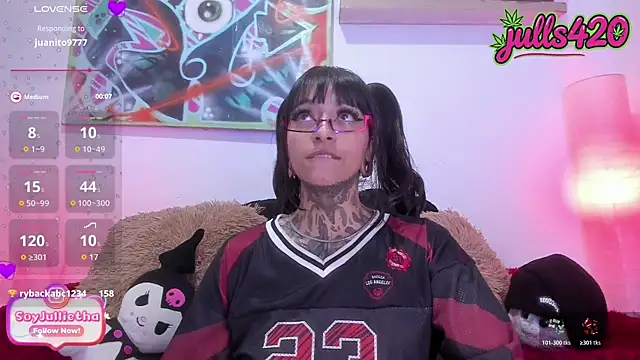 Julls420  online show from 07-07-26, 06:47