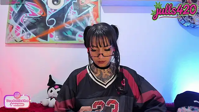 Julls420  online show from 08-02-26, 03:05