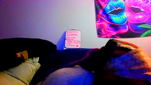 Snapshot of GoddessKoe chatting on 05-28-26, 03:59 GoddessKoe online show from 05-28-26, 03:59