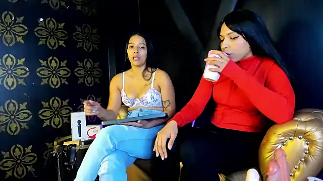 Snapshot of Sunny_n_Miha chatting on 02-12-26, 01:28 Sunny n Miha online show from 02-12-26, 01:28