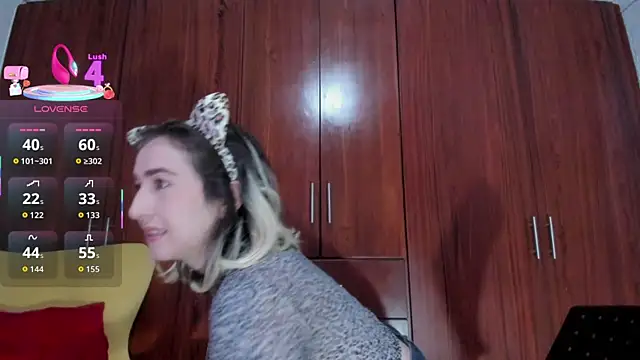 carly grasso online show from 10-31-25, 09:32