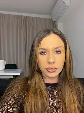 Snapshot of MayaLexy chatting on 12-14-25, 07:07 MayaLexy online show from 12-14-25, 07:07