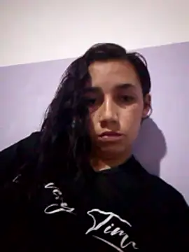 Snapshot of Kat573t chatting on 12-21-25, 11:34 Kat573t online show from 12-21-25, 11:34