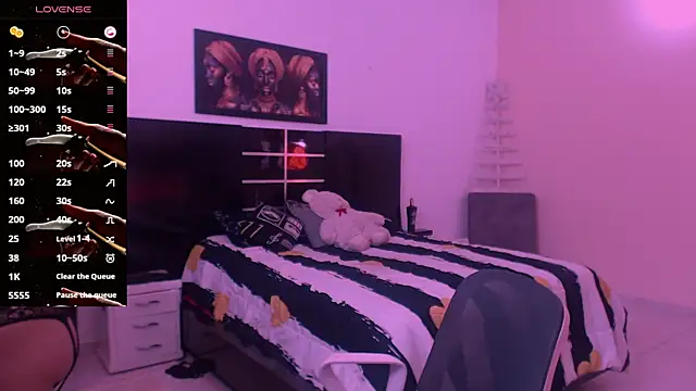 Snapshot of Greichellsecret__ chatting on 12-15-25, 01:37 Greichellsecret online show from 12-15-25, 01:37